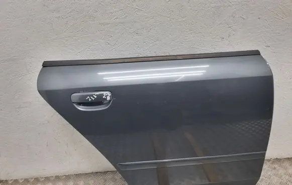 Audi A4 S4 B6 8E 8H Rear door 