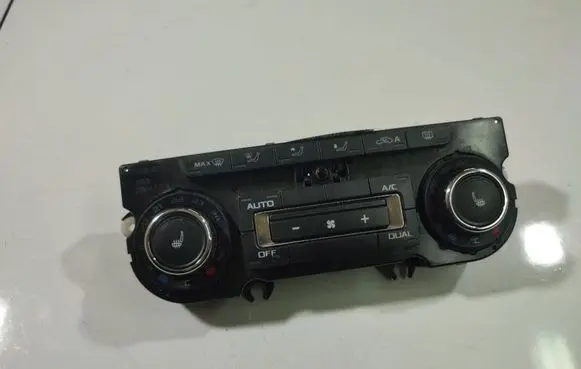 Skoda Superb B6 (3T) Climate control unit 3T0907044CE