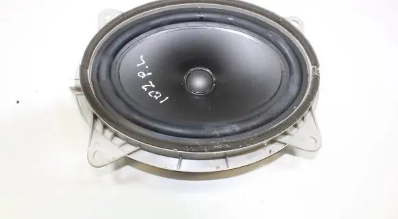Lexus CT 200H Front door speaker 8616076090
