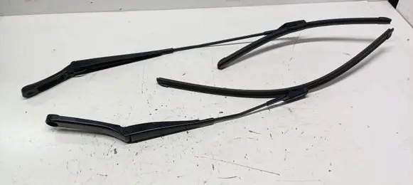 Skoda Octavia Mk4 Front wiper blade arm 5E4955409