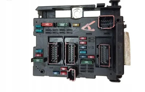 Peugeot 307 BSM Control unit 9646405380