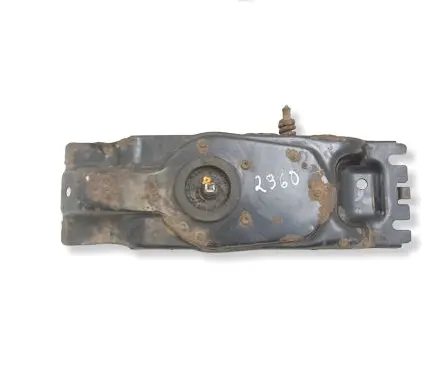 Dodge Nitro Spare wheel mounting bracket 