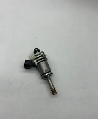 Lexus IS III XE30 Fuel injector 2325031120 06287 10Q25