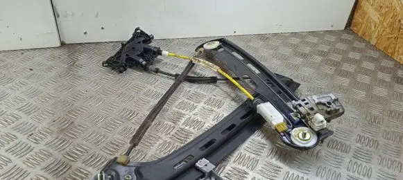 Mercedes-Benz CLS C218 AMG Rear window lifting mechanism without motor 918245100