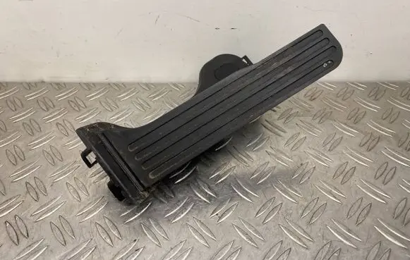 Volkswagen Beetle A5 Accelerator throttle pedal 1K1721503BB