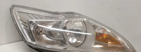 Ford Focus Headlight/headlamp 8M5113W029BD