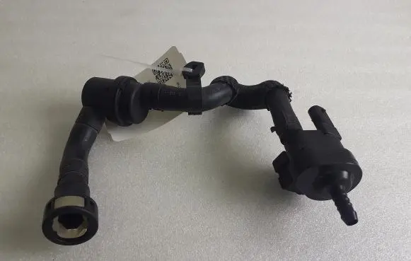 Porsche Cayenne (92A) Engine coolant pipe/hose 7P6133277 7P6130325A