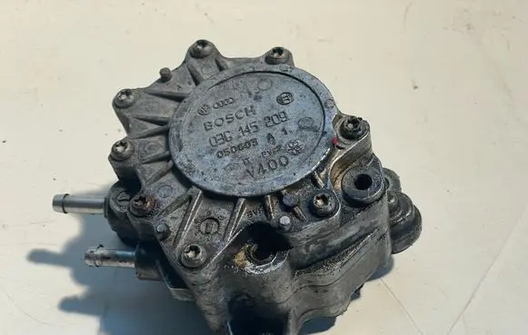Audi A3 S3 8P Vacuum pump 03G145209