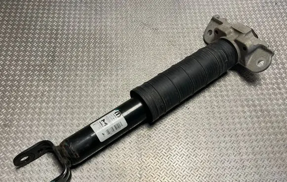 Jeep Grand Cherokee WL Rear shock absorber/damper 68417124AC SA35000540