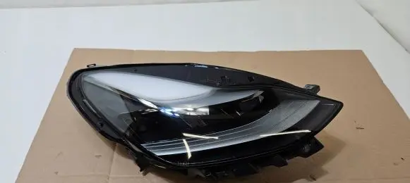 Tesla Model 3 Headlight/headlamp 151495300D