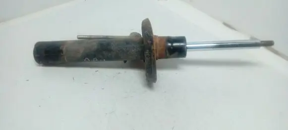 Volkswagen Touran I Front shock absorber/damper