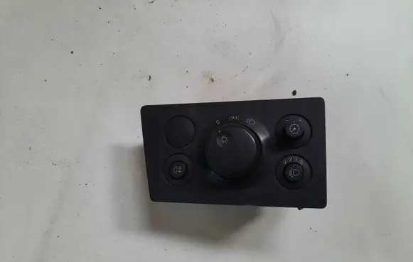 Opel Zafira B Light switch 132005863