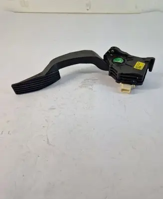 Opel Mokka Accelerator throttle pedal 95087911