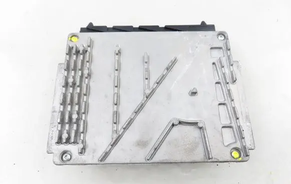 Volvo XC90 Engine control unit/module 0261207809