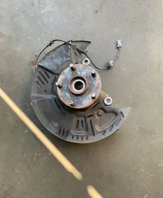 Subaru Outback (BT) Front wheel hub 