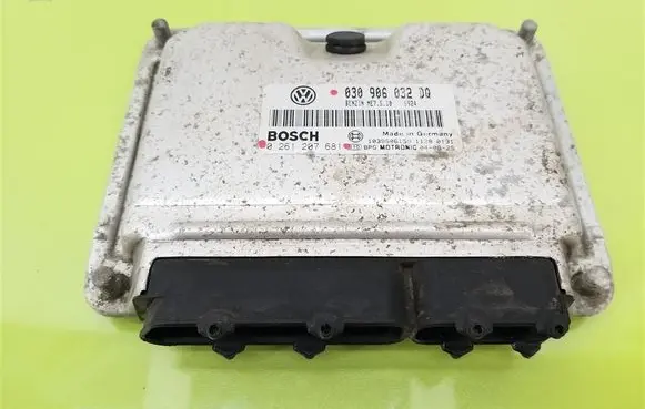 Volkswagen Lupo Engine control unit/module 830906032DQ