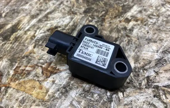 Jaguar XK - XKR Airbag deployment crash/impact sensor 5H2Z14A686BA
