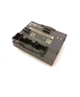Audi Q7 4L Door control unit/module 8K0959795B 4F0959795M