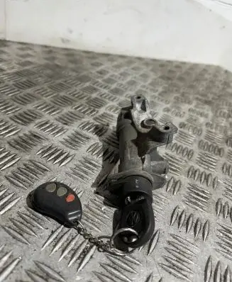 Volkswagen Golf III Ignition lock 4B0905851