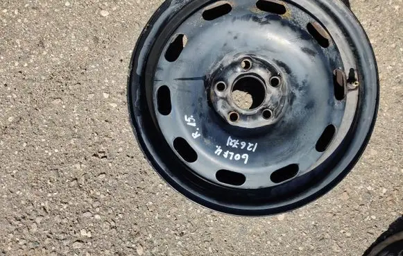 Volkswagen Golf IV R12 alloy rim 