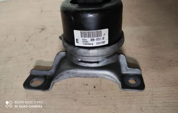Volvo XC60 Engine mount bracket 8G9N6F012BB G2517002