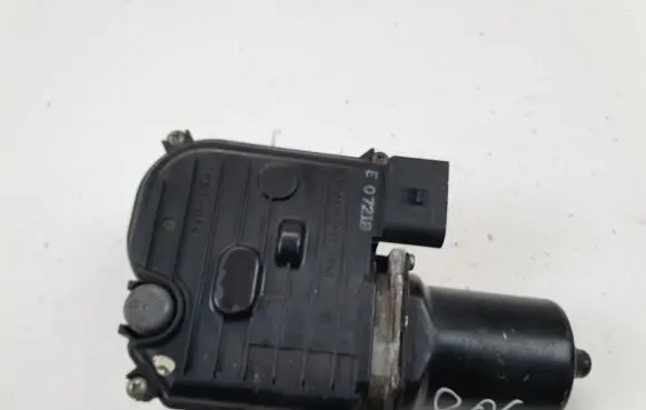 Volkswagen Scirocco Wiper motor 1K8955119G
