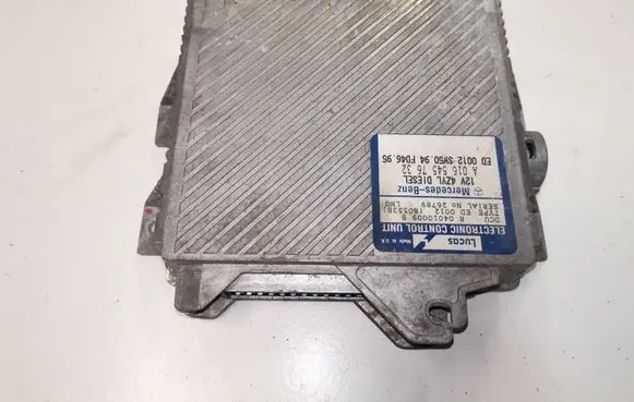 Mercedes-Benz C W202 Engine control unit/module A0165457632
