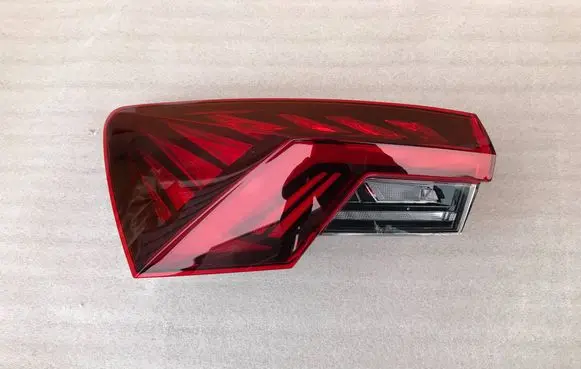 Skoda Octavia Mk4 Rear/tail lights 5E3945207A