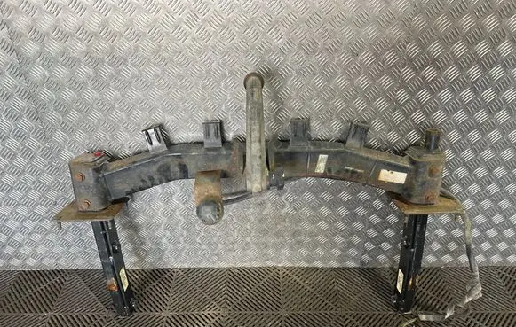 Mercedes-Benz ML W164 Tow bar set A1643100537