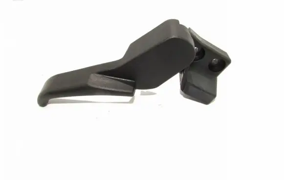 Volkswagen PASSAT B5 Engine bonnet (hood) release handle 3B1823533