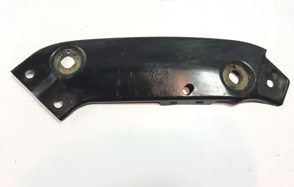 Volkswagen Jetta VI Headlight/headlamp mounting bracket 5C6805932