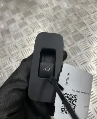 Volvo V40 Electric window control switch