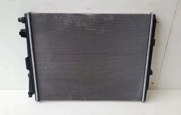BMW 3 G20 G21 Coolant radiator 8666811