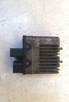 Volkswagen Transporter - Caravelle T5 Coolant fan relay 