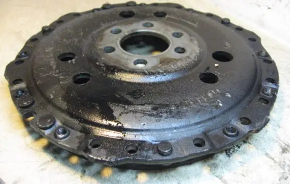 Volkswagen Golf IV Pressure plate 121001911 16J19DDIPL210143MM4C8V 027141025