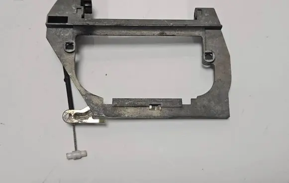 BMW 7 E38 Rear door exterior handle/bracket 51228245346