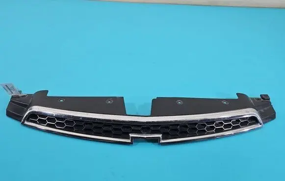 Chevrolet Cruze Front bumper upper radiator grill 95931769 IMPRK1473017