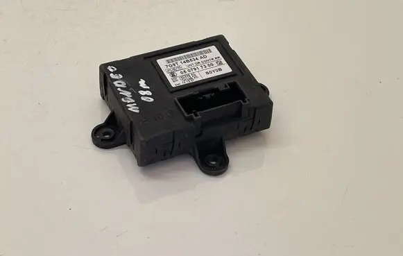 Ford Mondeo MK IV Door control unit/module 7G9T14B534AD 0507917300