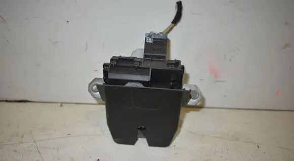 Ford Focus Tailgate/trunk/boot lock/catch/latch 8M51R442A66DB