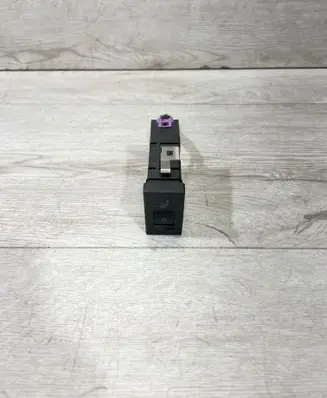 Volkswagen PASSAT B5.5 Seat heating switch 3B0963564C