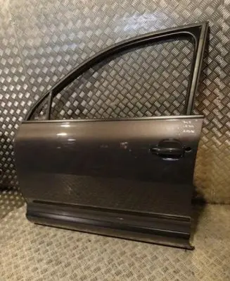 Porsche Cayenne (9Y0 9Y3) Front door