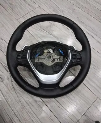 BMW 1 F20 F21 Steering wheel 5654833