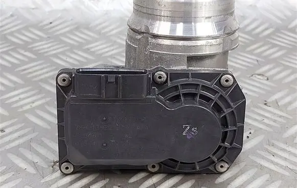 Volvo XC40 Throttle body valve 31293736