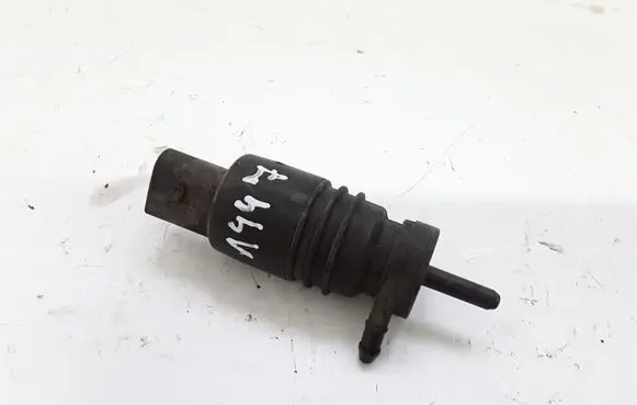 Mercedes-Benz CLS C219 Windscreen/windshield washer pump NOCODE