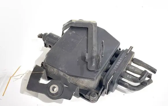 Volkswagen Golf V Heat shield in engine bay 6Q0906625