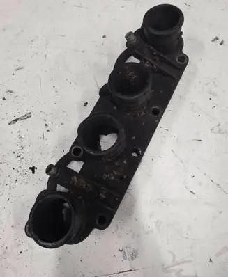 Audi A4 S4 B5 8D Intake manifold 06B133200