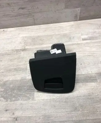 BMW 5 G30 G31 Glove box 6997929 15112017