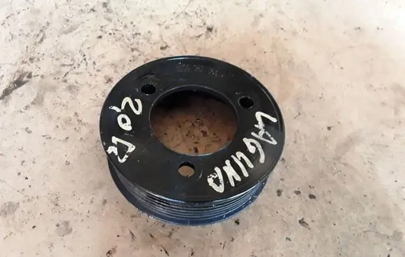 Renault Laguna III Water pump pulley 8200357354D