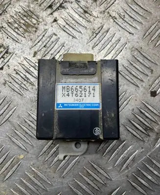 Mitsubishi Pajero Other relay MB665614 3407 X4T62171