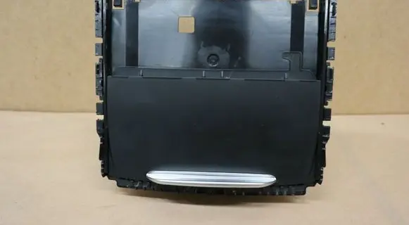 Cup holder front